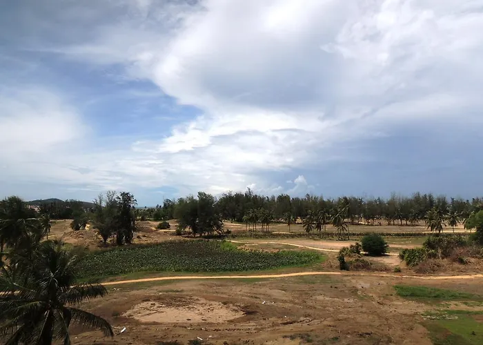 The Palm Hotel Phan Thiet Отель