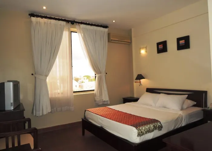 The Palm Hotel Phan Thiet Отель Фантхьет